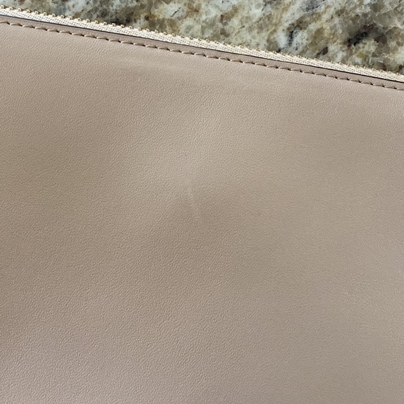 fendi medium pouch - Picture 12 of 12